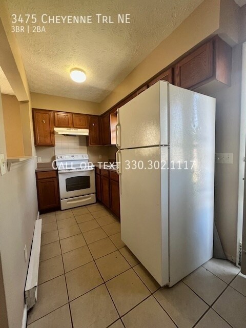 Building Photo - Three bedroom duplex for rent - Lake LSD