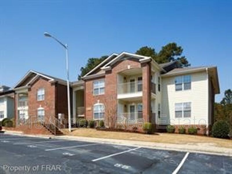 Primary Photo - 405 Meadowland Ct