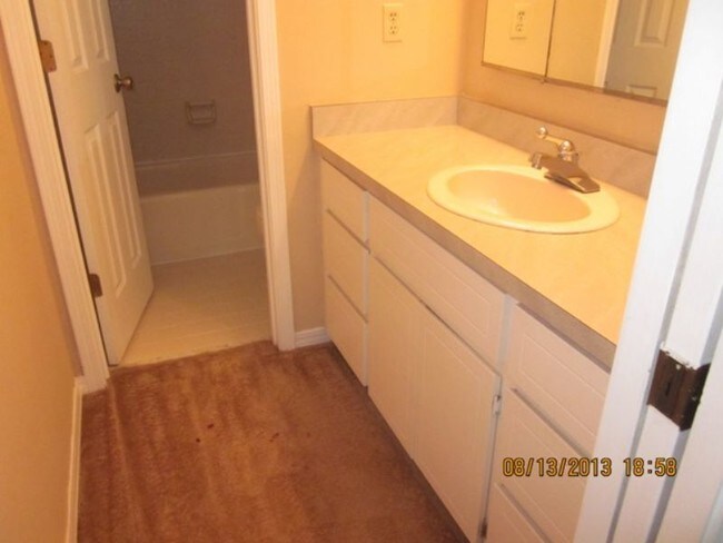 Building Photo - 4585 Tradewinds Way