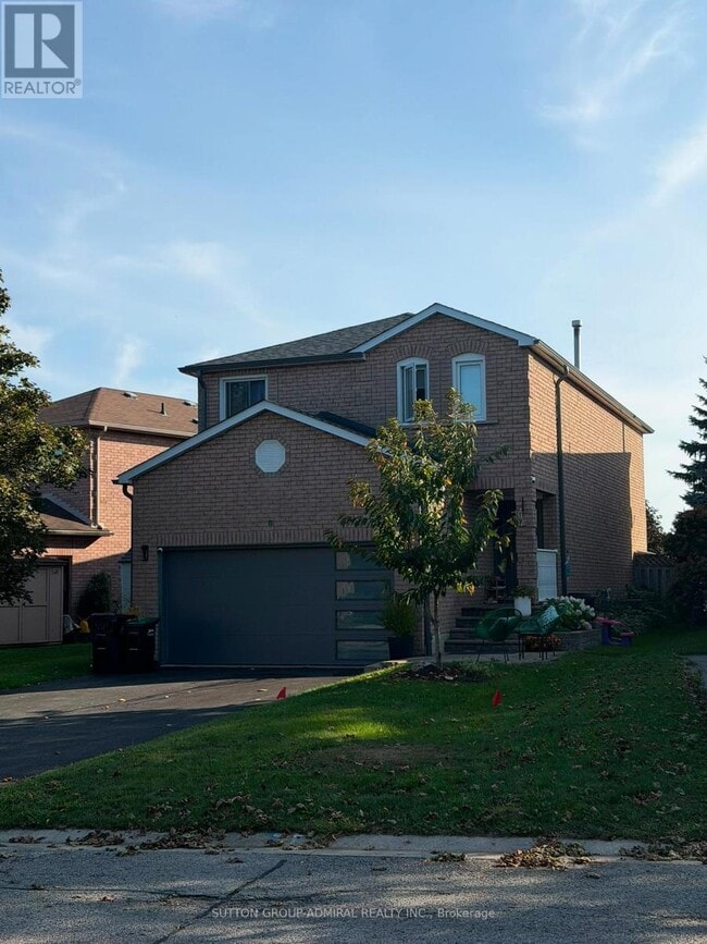 Building Photo - 18 Wallace Dr