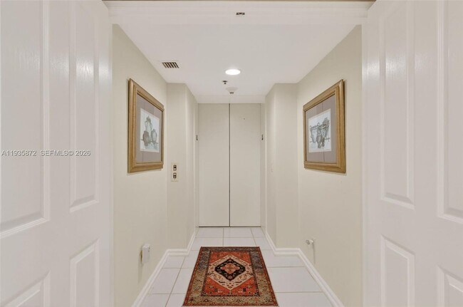 Building Photo - 4000 N Hwy A1A