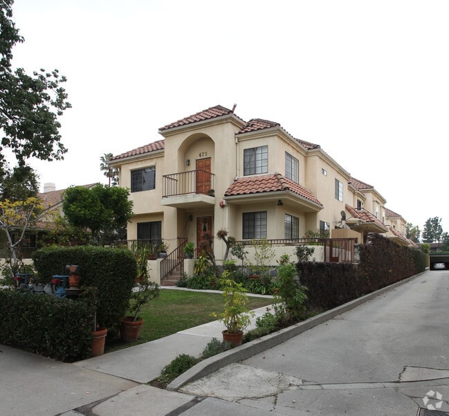 Building Photo - 472 S El Molino Ave