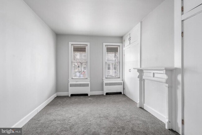 Building Photo - 243 Conover St