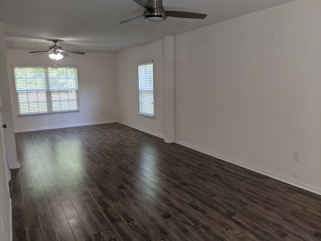 Building Photo - 1620 Irving Pl