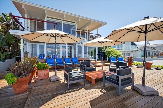 Building Photo - 5432 Rincon Beach Park Dr
