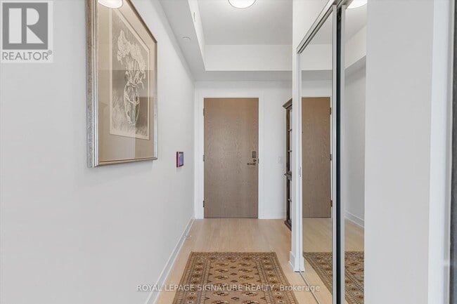 Photo du bâtiment - 819-830 Eglinton Ave E