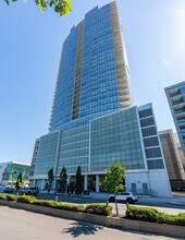 Building Photo - 1 Broad St