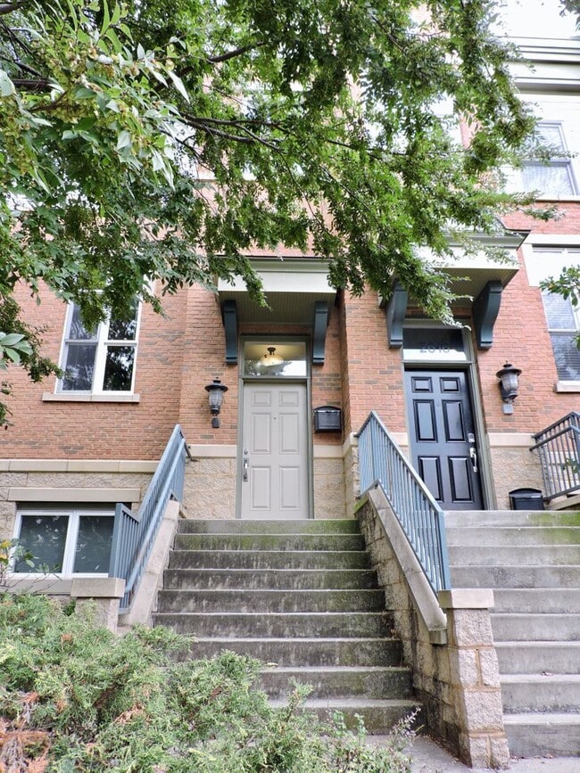 Building Photo - 2622 Jefferson Ave