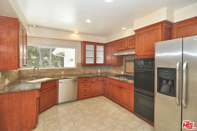 Foto del edificio - 2540 Laurel Pass Ave