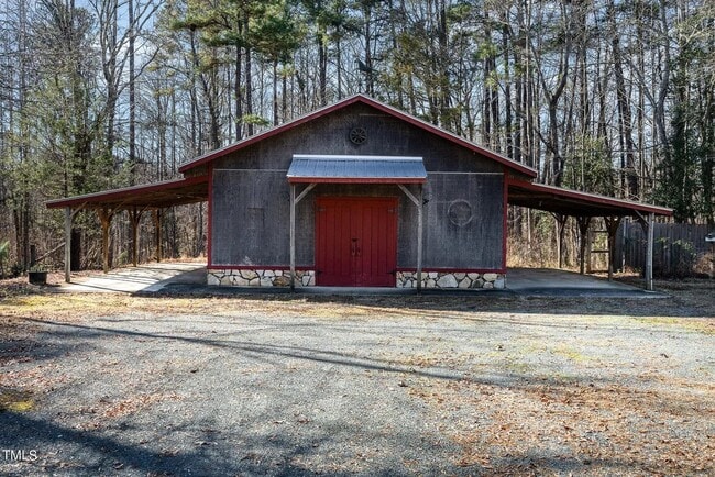 Building Photo - 1933 Wildcat Creek Rd
