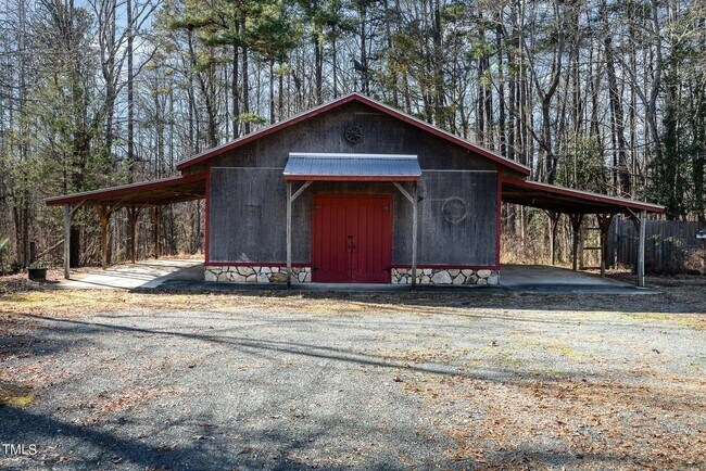 Foto del edificio - 1933 Wildcat Creek Rd