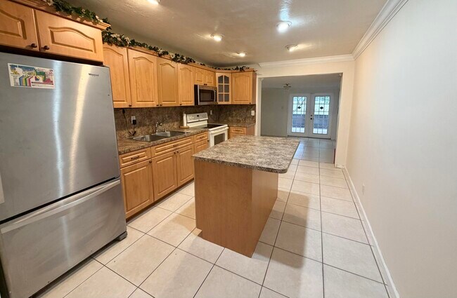 Foto del edificio - 4484 SW 49th Ct