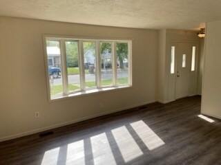 Foto del edificio - 1007 Tuttle Ave