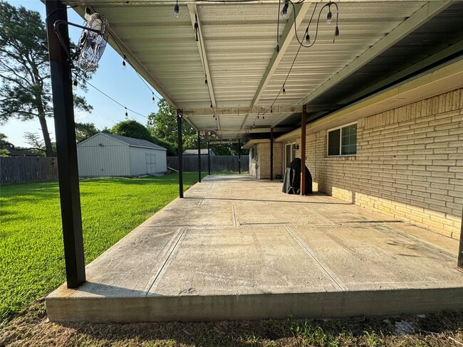Building Photo - 12707 Nyack Dr