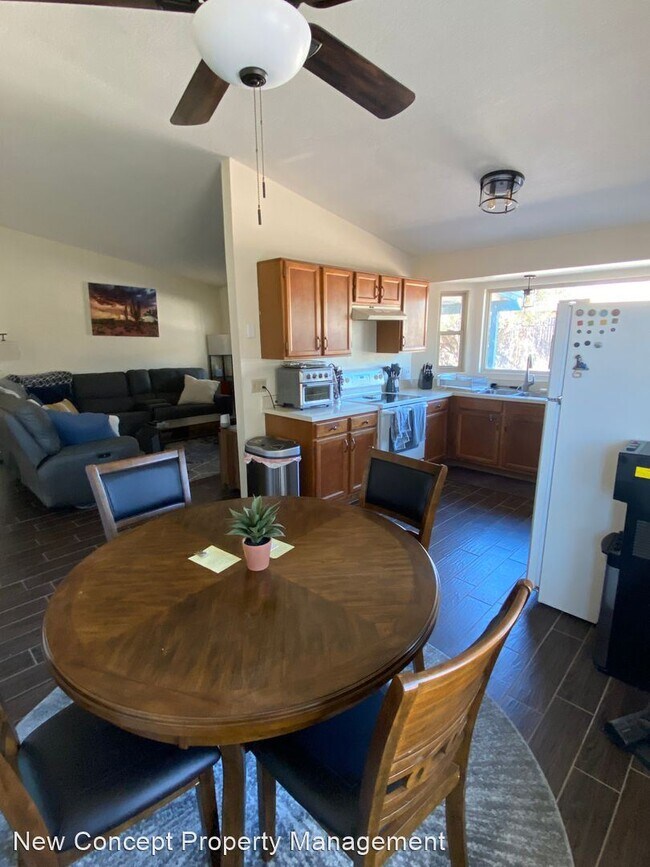 Building Photo - 2 br, 2 bath House - 2510 W Tenbrook Way