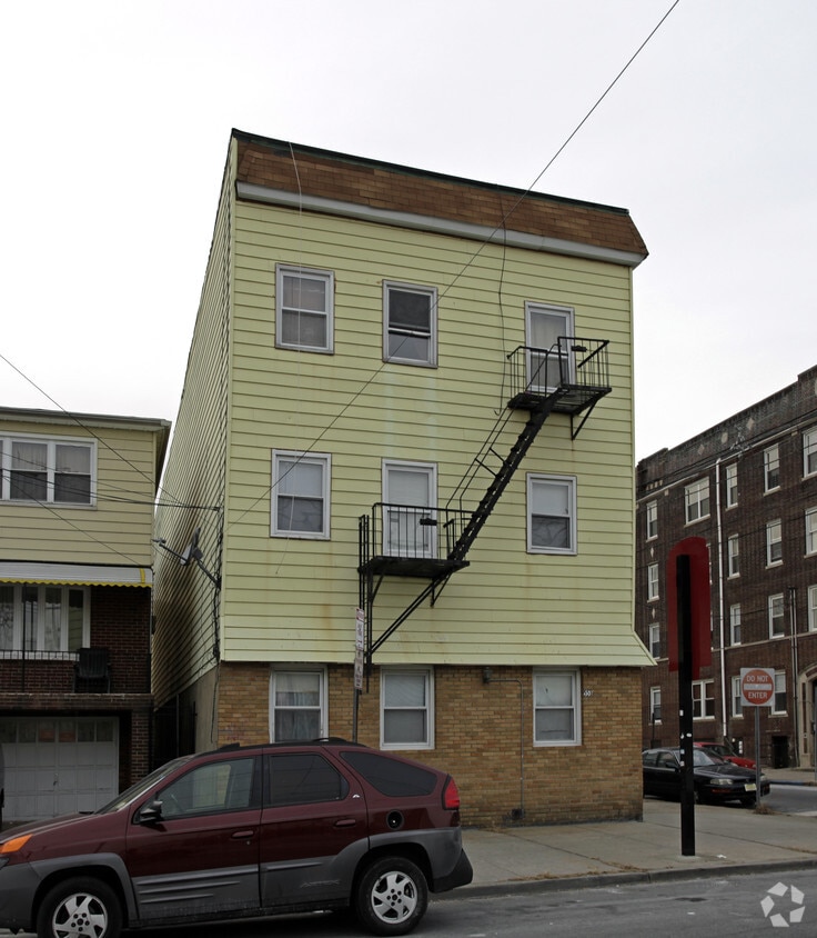 Exterior - 551 Central Ave