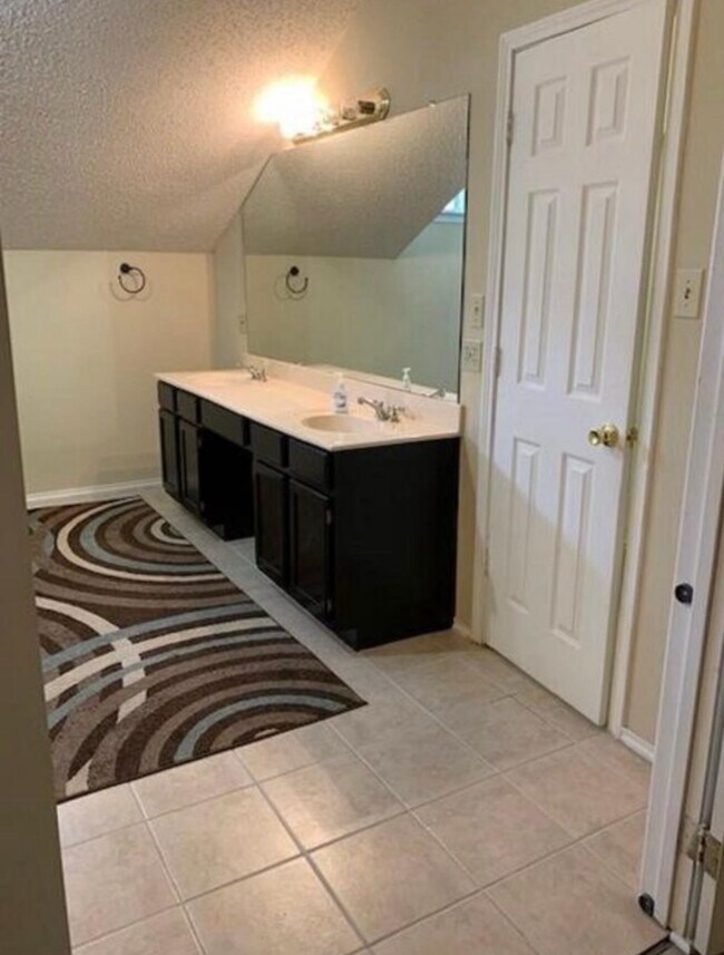 Foto del edificio - 5565 Preston Oaks Rd