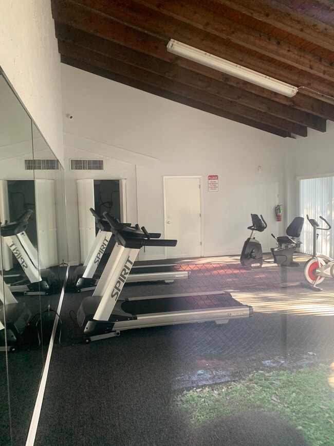 Foto del edificio - 9460 Fontainebleau Blvd