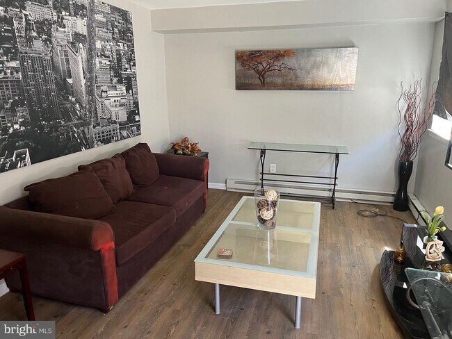 Foto del edificio - 4437 N Colorado St