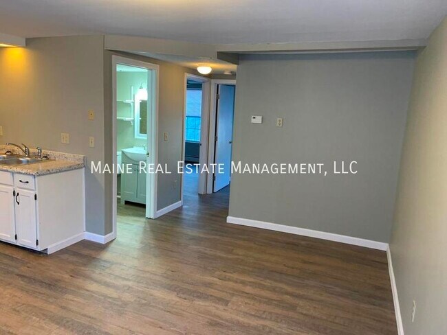 Foto del edificio - 101 Third St. Apt.