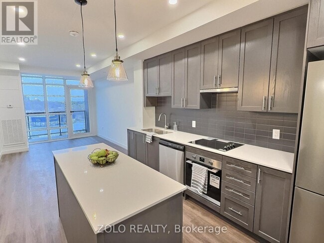 Building Photo - 461 Green Rd