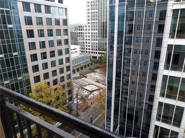 Primary Photo - 230 S Tryon St