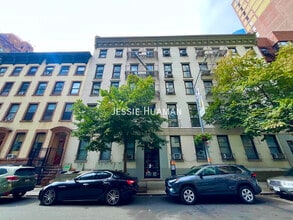 Building Photo - 130 E 24th St