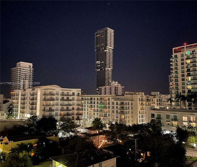 Foto del edificio - 321 NE 26th St