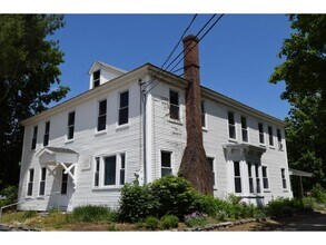Building Photo - 1092 New Hampshire Rte 175