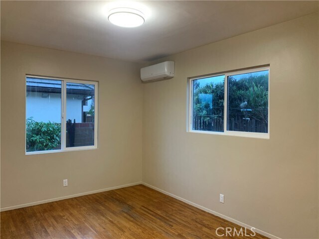 Foto del edificio - 8732 Duarte Rd