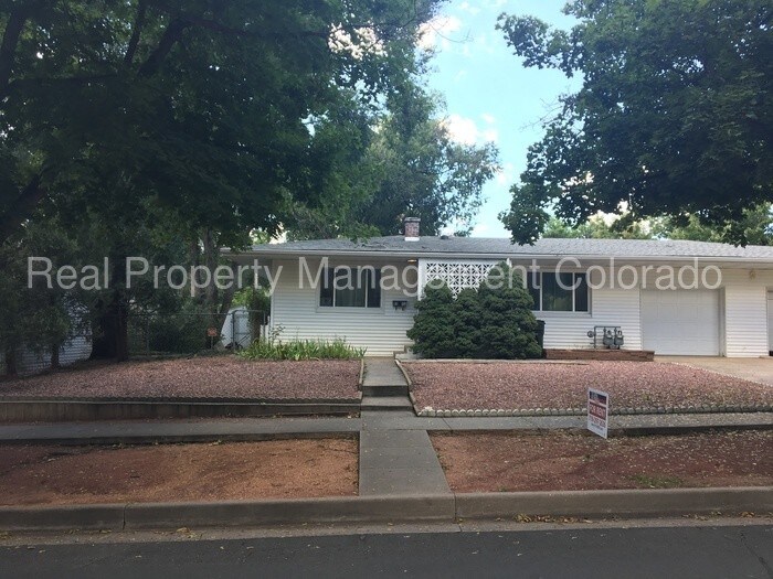 Primary Photo - Lovely Duplex in Patty Jewett