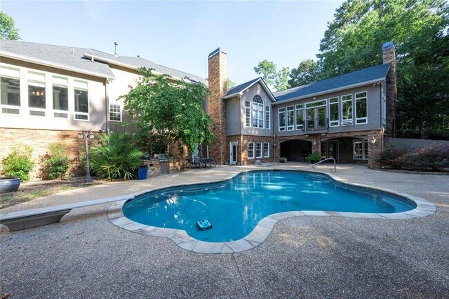 Foto del edificio - 5211 Hadaway Rd NW