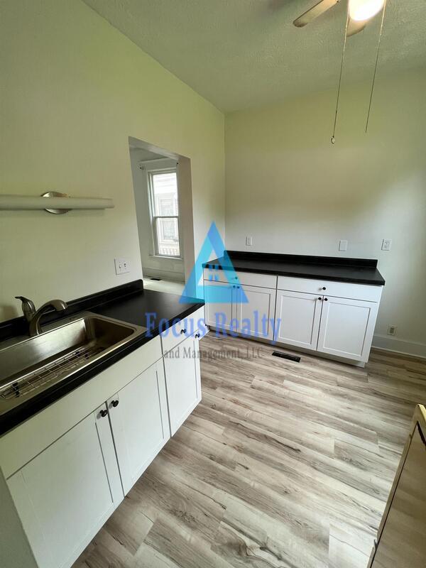 817 N Columbus St, Lancaster, OH 43130 Condo for Rent in Lancaster