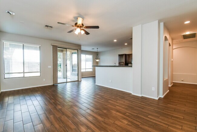 Foto del edificio - 3700 E Morning Star Ln