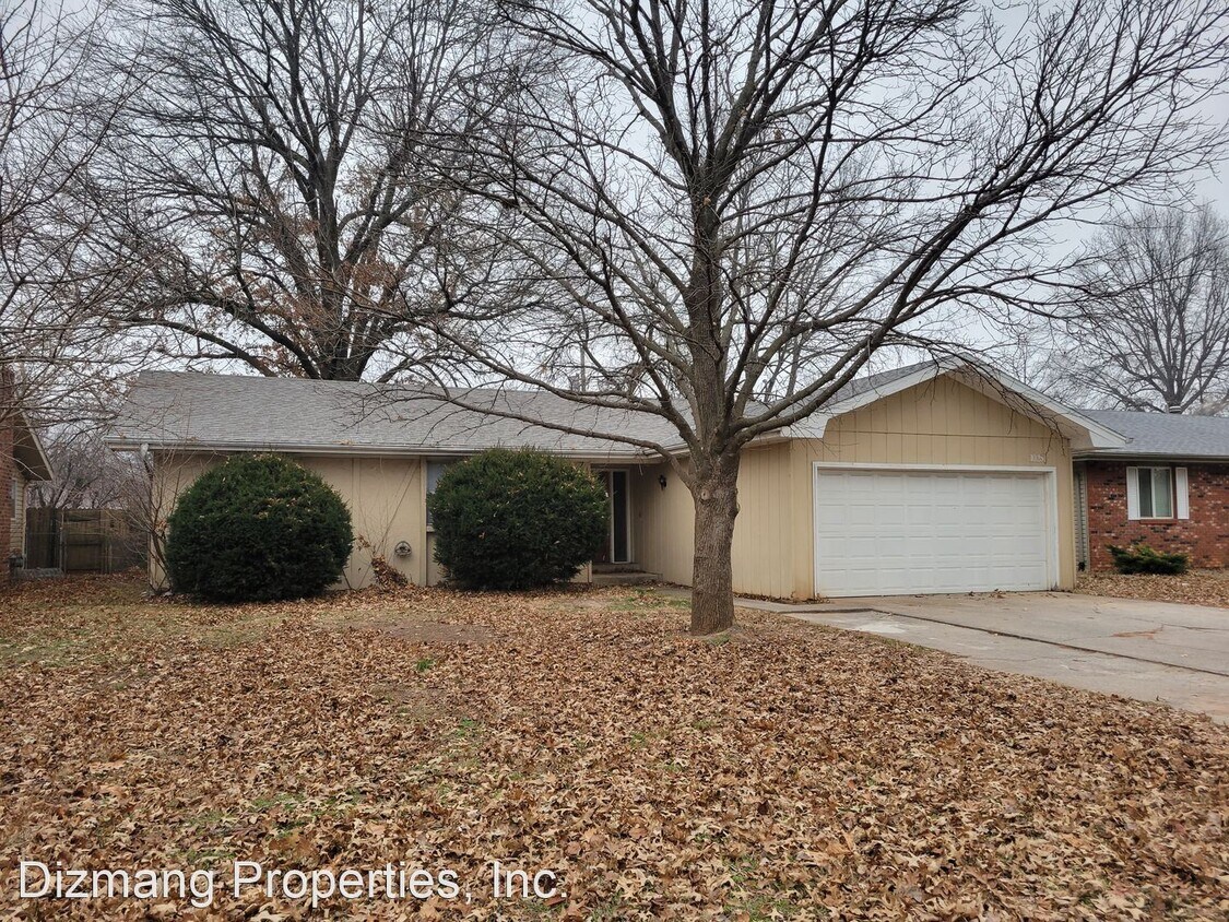 Foto principal - 3 br, 2 bath House - 1025 E. Guinevere St.