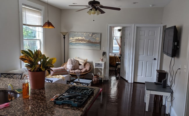 Building Photo - 719 Parker St