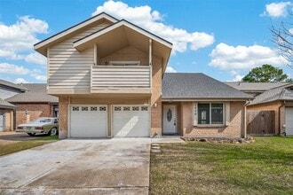 Building Photo - 1806 Foxlake Dr