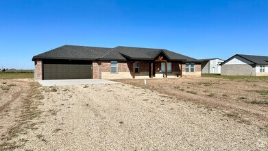 Building Photo - 7409 E Keuka St