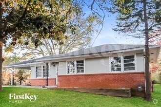 Building Photo - 40 Dickson Rd