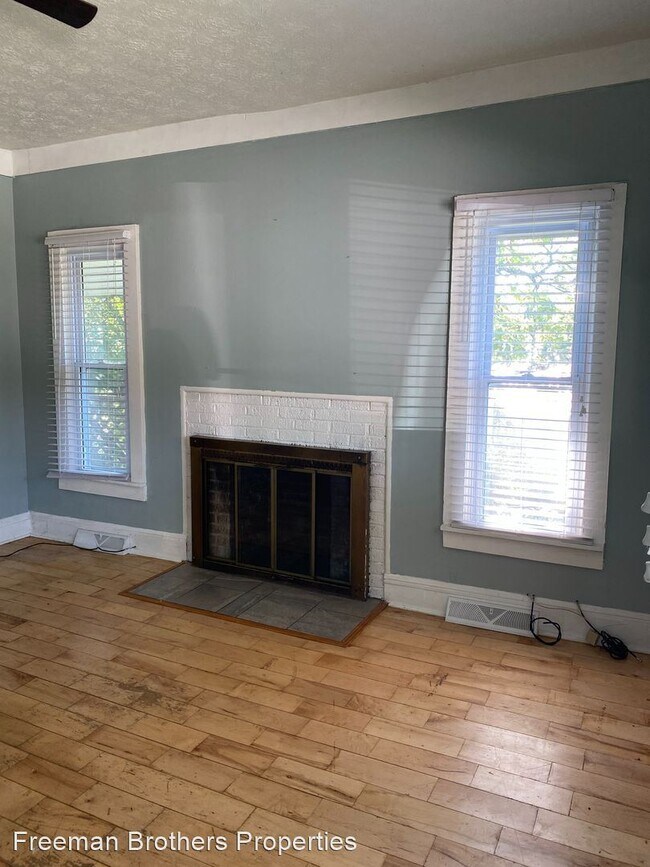 Building Photo - 3 br, 3 bath House - 122 Bishop Street