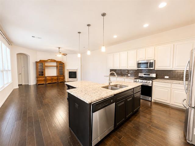 Building Photo - 1033 Lone Ivory Trail