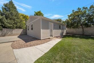 Building Photo - 310 E 6240 S
