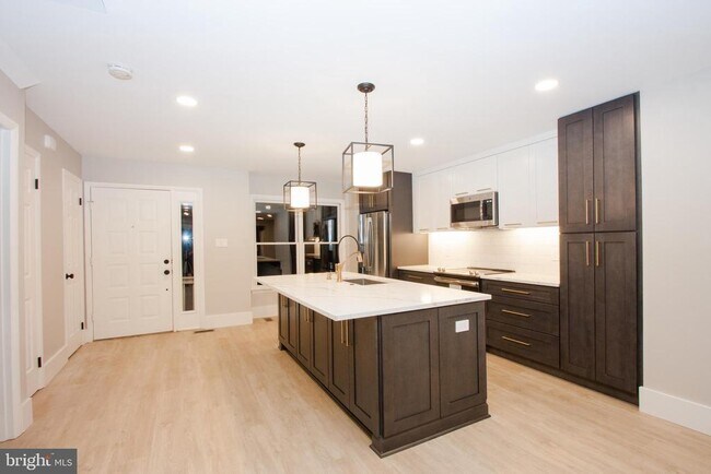 Foto del edificio - 1603 Oak Spring Way