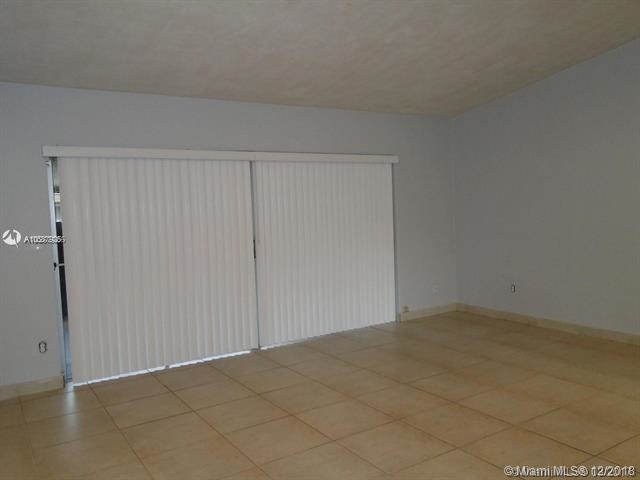 Building Photo - 11003 SW 123rd Ct