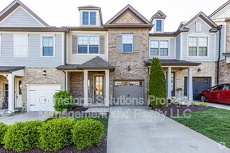 Building Photo - 1664 Hampshire Pl