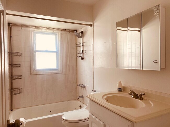 Foto del edificio - 179 Bridgetown St