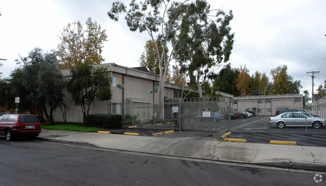 Foto del edificio - Rayen Park Apartments