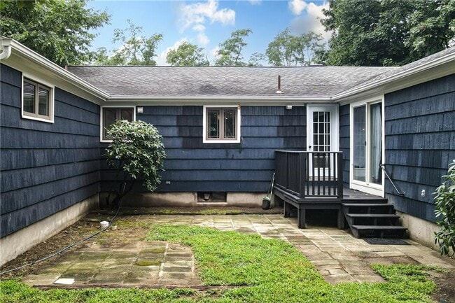 Building Photo - 123 Lockhaven Rd