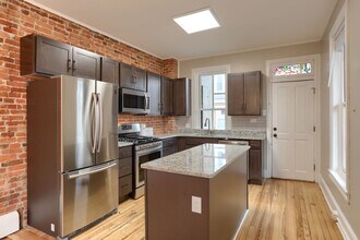 Building Photo - 206 Reily St