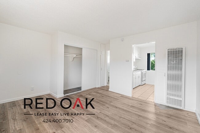 Foto del edificio - 7125 E Gage Ave